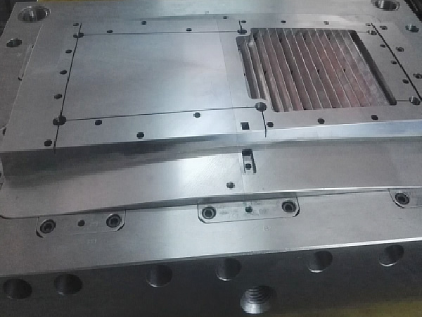 Auto parts mould